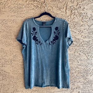 Torrid Blue Floral cut-out T-shirt size 2